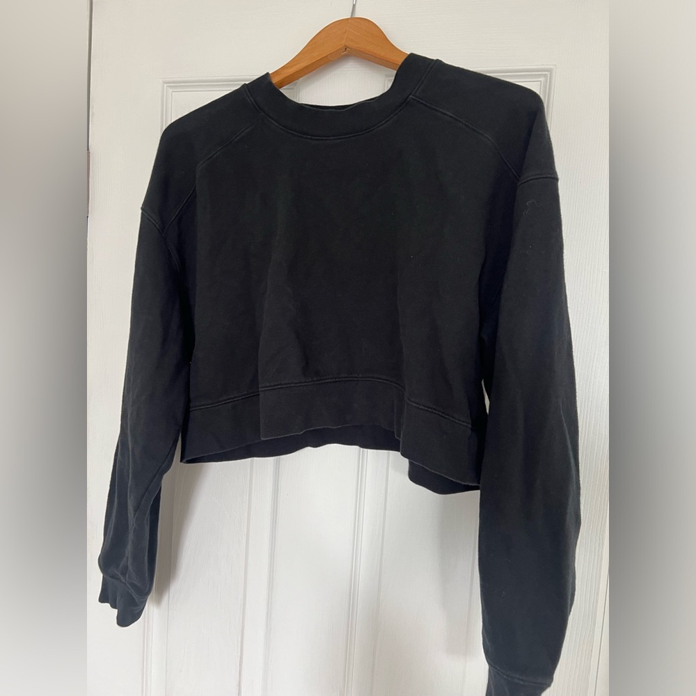 Nuuds Cropped Sweatshirt Size Medium